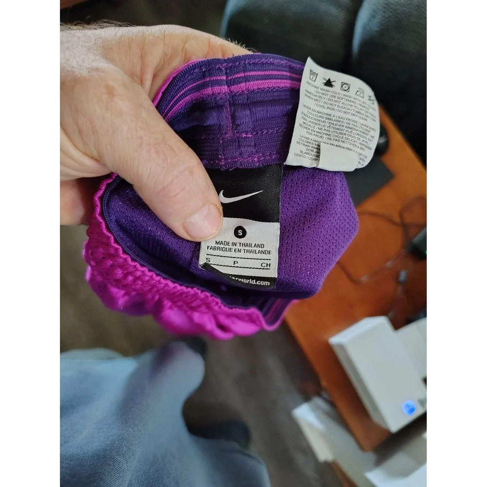 Nike Dri-FIT Magenta Pink Mesh Running Shorts Womens Small Purple Liner